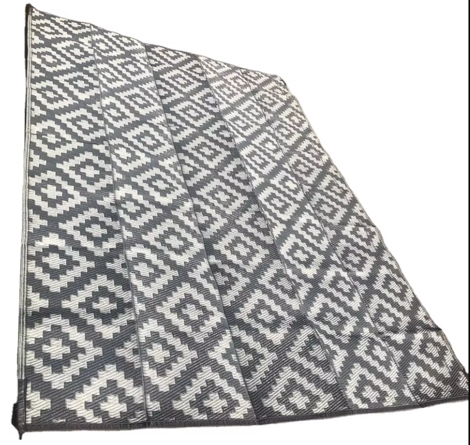 High Quality Woven PP Material Large Outdoor Patio Durable Lightweight for Picnics Camping RV Use